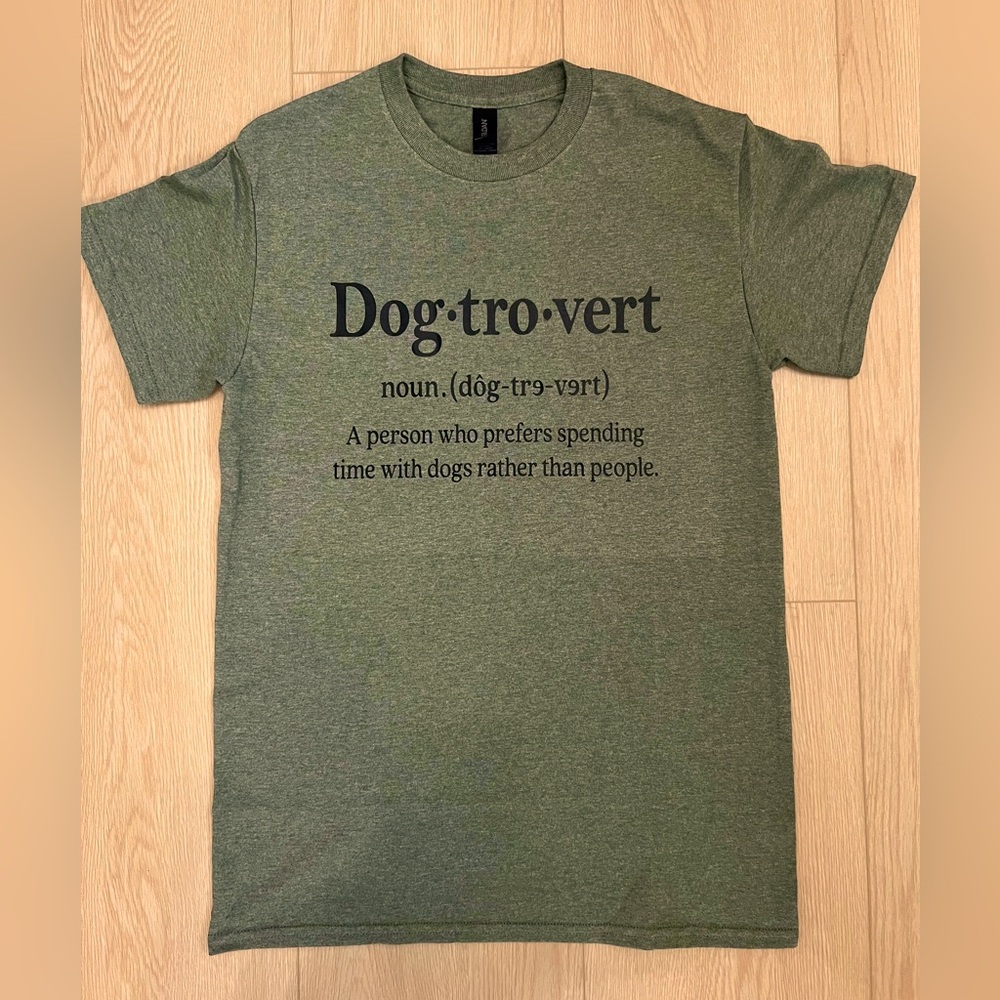 Dogtrovert Unisex tshirt